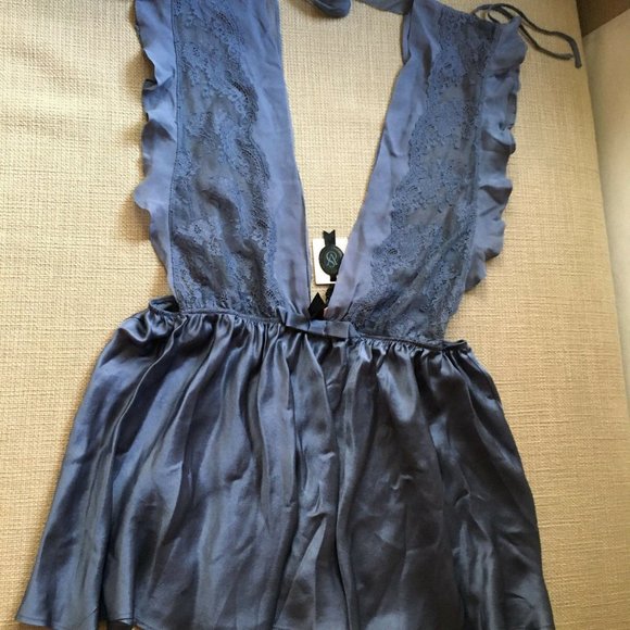 Victoria's Secret Designer Collection Silk Babydol - Picture 2 of 8